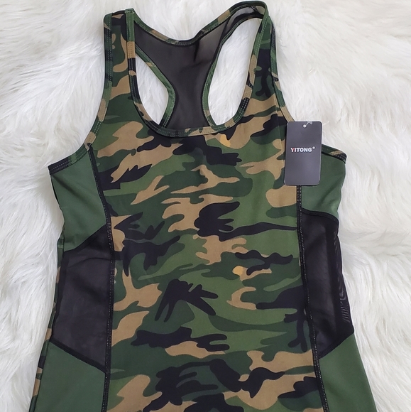 NWT Yoga Camouflage mesh Green Black Workout Set - Picture 5 of 5